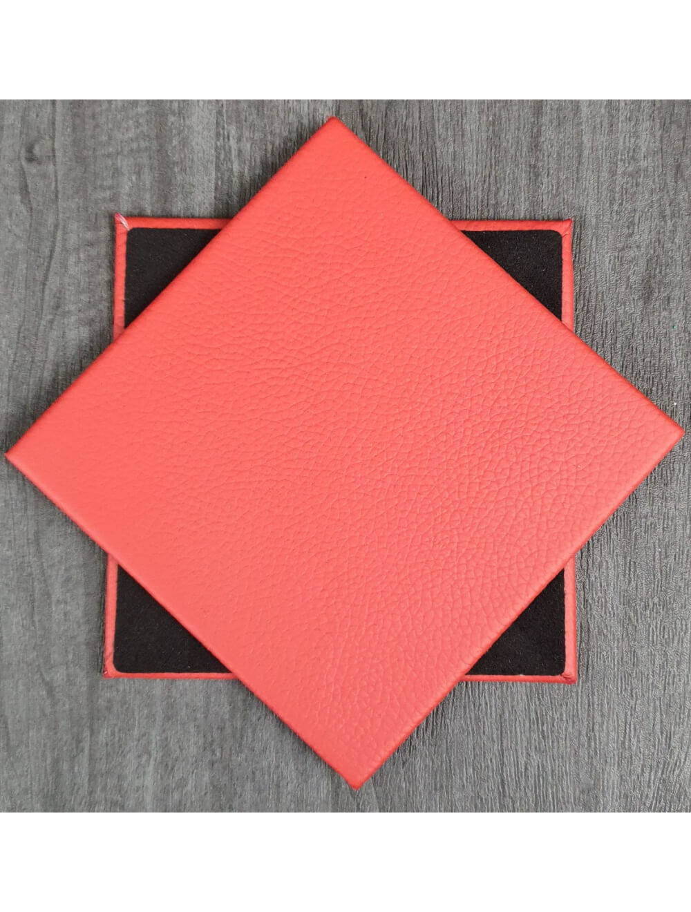 Poppy Shelly Leather Coaster- 10 cm Sq (salgsvare)